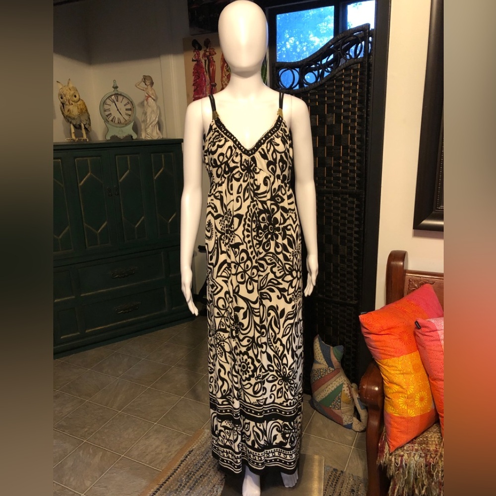 Elegant Black and Cream Floral Maxi Dress by Evan Picone